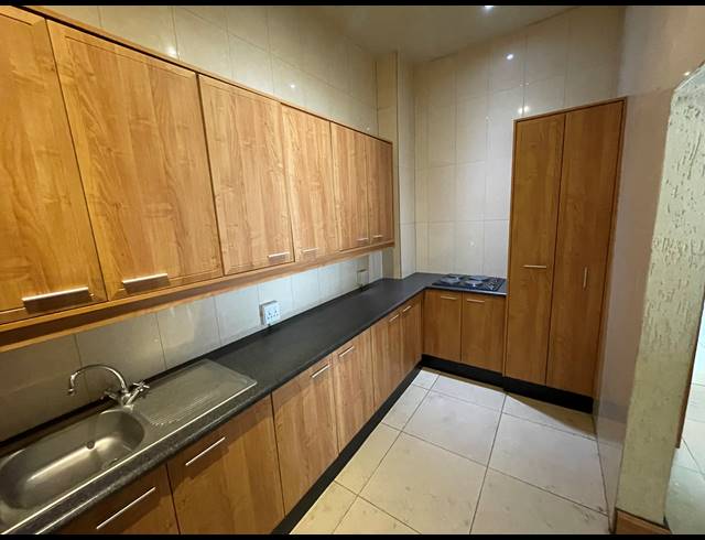 3,965M² INVESTMENT FOR SALE IN HOUGHTON ESTATE